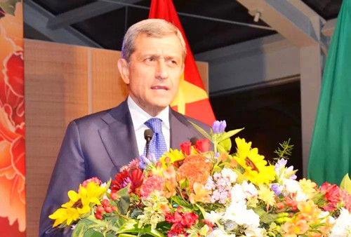 http://mmbiz.qpic.cn/mmbiz_jpg/UZTvgbcO0AYibZxGk4eMDrEtorfkXXLzPegHcZfILOsr87clHgDrbw9Ha3J5d5vGFiaALOIQZPjWicgfJE3NwmXJg/0